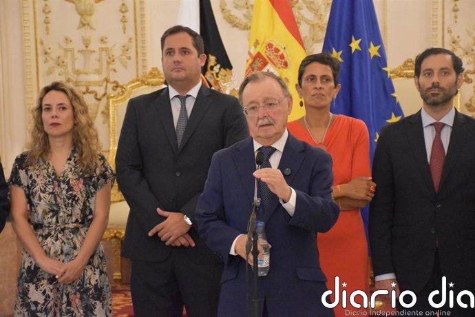 Vivas denuncia "máximo riesgo" en Ceuta y pide al Gobierno "desestimar" las solicitudes de asilo
