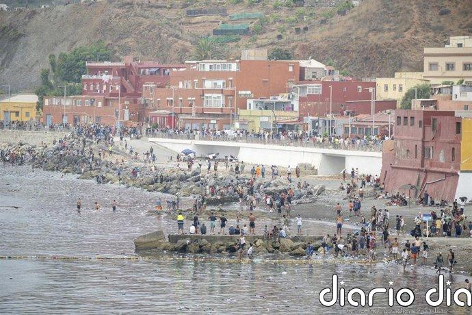 Vox anima a concentrarse el 2 de septiembre en los ayuntamientos para protestar por la "invasión" de Ceuta