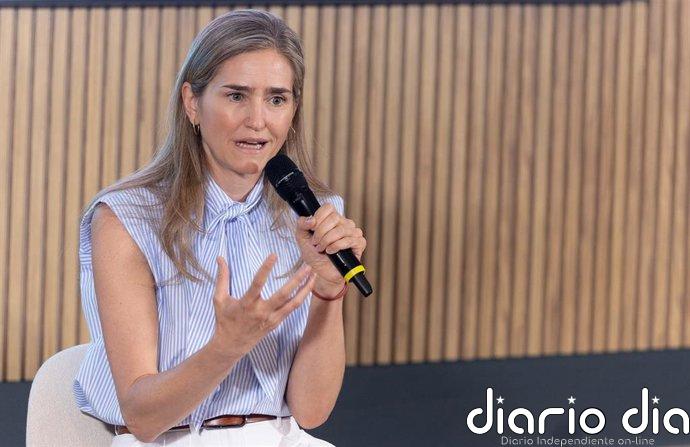 Aagesen defiende las renovables como vía para "dejar atrás la adicción a los combustibles" fósiles