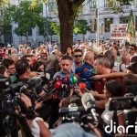 Abascal desdeña las críticas de Aznar, otro "derrotado por Marruecos", y reta a Feijóo a buscarse "mejor padrino"