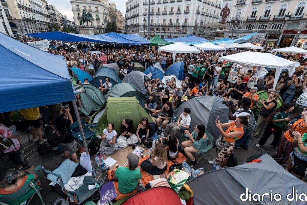 Acampada en Puerta del Sol por la crisis de la vivienda, en directo: protestas, movilizaciones y última hora