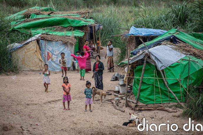 ACNUR muestra su "preocupación" por el traslado de refugiados birmanos, entre ellos rohingyas, desde Malasia