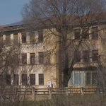 Adjudicadas las obras para adecuar un edificio del Colegio Público Nicasio Landa como civivox provisional en Etxabakoitz