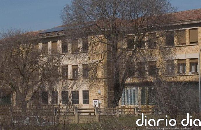 Adjudicadas las obras para adecuar un edificio del Colegio Público Nicasio Landa como civivox provisional en Etxabakoitz