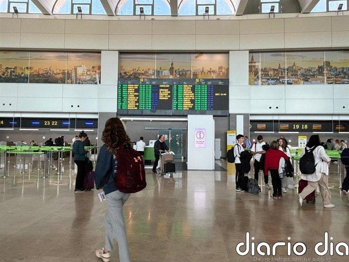Aena licita por 19,7 millones el contrato para iniciar la remodelación y ampliación del aeropuerto de Valencia
