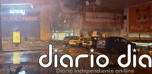 Al menos tres muertos y 14 heridos en un ataque ruso contra un centro comercial en Sumi