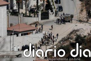 Al menos un muerto y dos heridos por fuego de colonos en un ataque a una localidad del norte de Cisjordania