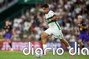 Ali Houary renueva con el Elche CF hasta 2030