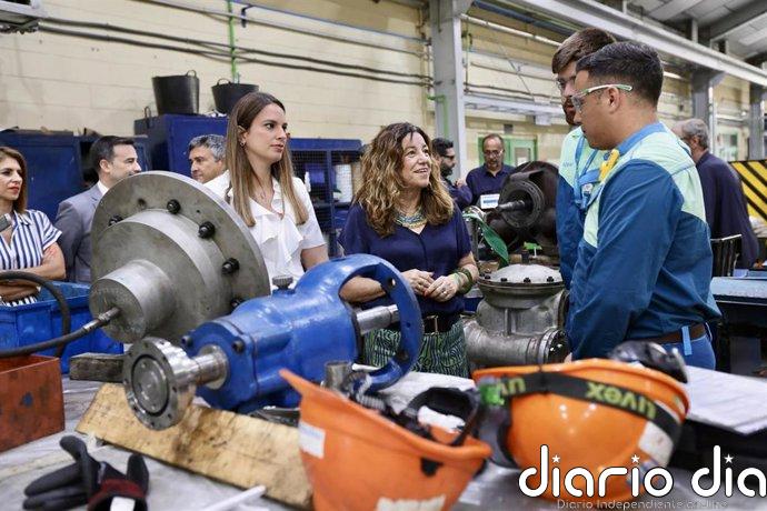 Andalucía recibe este martes a 887.532 alumnos de ESO, Bachillerato y FP, 11.600 menos que el curso pasado
