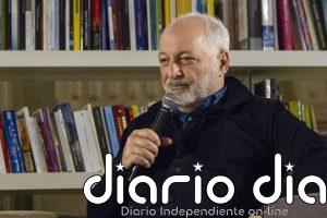 André Aciman publica 'Idilio': "El mundo es más hostil con la inmigración porque no llegan de uno en uno, sino miles"