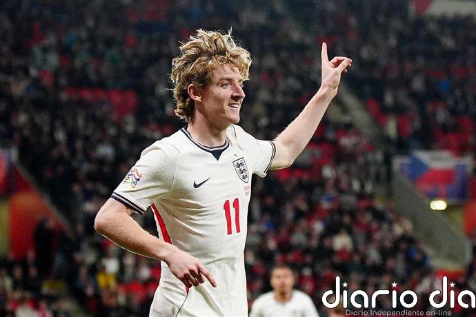 Anthony Gordon y Harry Kane castigan a Chequia