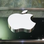 Apple desvela los nuevos sueldos de Ternus y Cook, que se repartirán unos 93 millones anuales