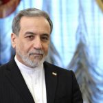 Araqchi asegura que Irán mantiene abierta la vía diplomática pero está preparado para una nueva guerra con EEUU