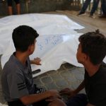 Ascienden a casi 1.370 los palestinos muertos por ataques de Israel contra Gaza pese al alto el fuego
