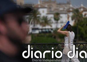 Aviso amarillo este lunes en Cádiz por fuertes vientos y oleaje y por calor en Sevilla con 38 grados de máxima