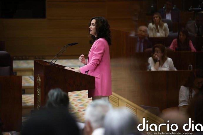 Ayuso hace 'examen' de su gestión en el DER con 100 anuncios, sin mención al ático y el foco en la "crisis nacional"
