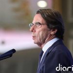 Aznar acusa a Sánchez de "cobardía" y "traición" al dar la razón a Marruecos y defiende militarizar Ceuta
