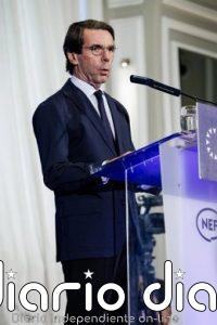 Aznar avisa de que Sánchez es "capaz de cualquier cosa": "la 'Ley de nietos' ha sido un intento de alterar el censo"