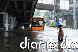 Bangkok suspende el transporte ante las severas inundaciones provocadas por las intensas precipitaciones