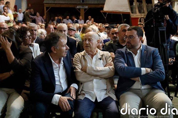 Barbón participa en el homenaje a Luis Gallego y ensalza su trayectoria al frente del Marino de Luanco