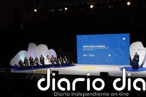 Barbón preside la entrega de las Medallas de Asturias y llama a convertir el Principado en "una fortaleza social"