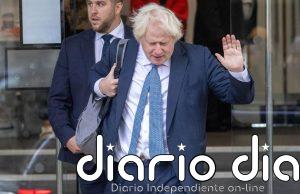 Boris Johnson y Carl Bildt viajaban en el tren anterior al atacado por un dron ruso en Ucrania