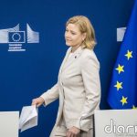 Bruselas no ve realista un acuerdo global para ralentizar el desarrollo de la IA