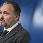 Bruselas pide a los países reducir el consumo de gas y electricidad ante los bajos niveles de reservas