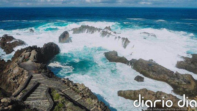 Canarias declara la situación de prealerta por fuerte oleaje en La Gomera, Tenerife y Gran Canaria