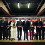 Carolina España destaca un modelo de empresa que "invierta, innove, que cree empleo y compita al máximo nivel"