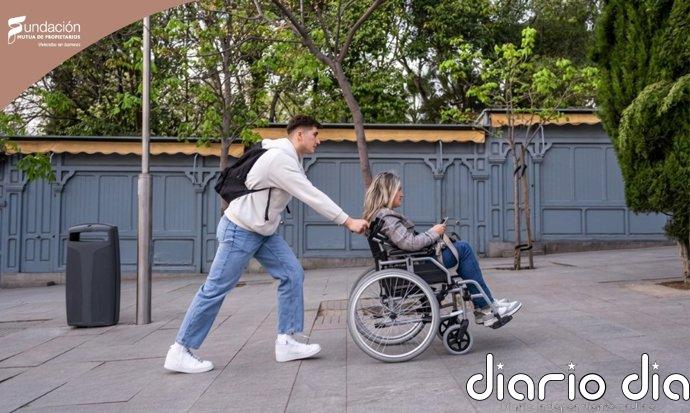 Casi un 30% de personas con movilidad reducida cambiaría de barrio por las barreras arquitectónicas, según un estudio