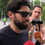 Cayetano Rivera reaparece en Sevilla y guarda silencio ante las preguntas sobre su hermano Francisco