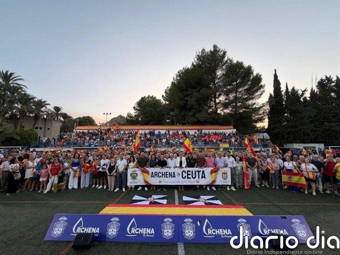 Centenares de vecinos de Archena se suman a la movilización en apoyo a Ceuta