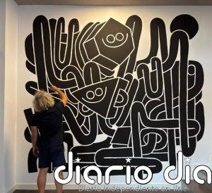 CESINE incorpora a su campus un mural del artista y diseñador Juan Díaz-Faes