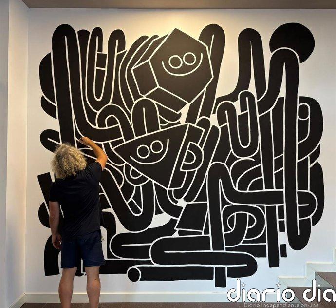 CESINE incorpora a su campus un mural del artista y diseñador Juan Díaz-Faes