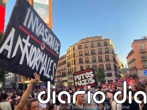 Cientos de asistentes acuden en Callao (Madrid) al llamamiento 'Paremos los pies al racismo' ante la crisis de Ceuta