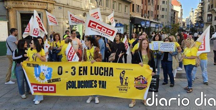 Cientos de educadoras infantiles se concentran en CyL por la dignificación del sector de 0 a 3 años