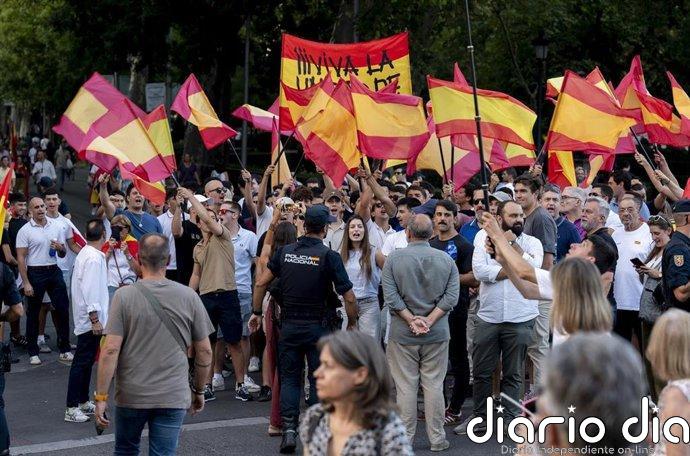Cientos de miles de personas salen a las calles de las ciudades en apoyo a Ceuta y contra la gestión del Gobierno