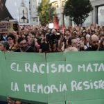 Cientos de personas claman contra el racismo en Madrid, Barcelona y Santiago: "No sobran migrantes, sobran fascistas"