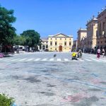 Ciutadella tendrá que permitir el retorno del tráfico de vehículos en la plaza del Born