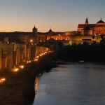 Córdoba celebra el Día de la Organización de las Ciudades del Patrimonio con el izado de bandera y una ruta teatralizada