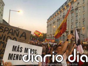 Cuatro detenidos y cuatro policías heridos tras finalizar la concentración de ceutíes frente al Congreso
