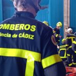 Cuatro evacuados al hospital por inhalación de humo tras el incendio de una moto en Arcos de la Frontera (Cádiz)