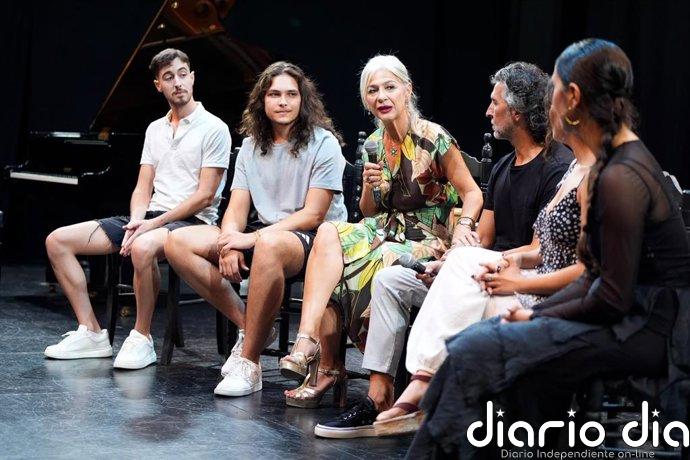Cultura impulsa el talento emergente del flamenco andaluz en la Bienal de Sevilla con una gala dirigida por Arcángel