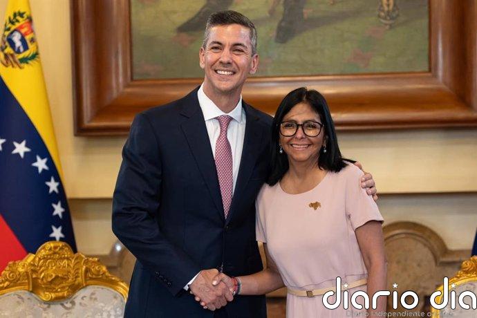 Delcy Rodríguez recibe en Caracas al presidente de Paragua para avanzar en la "normalización" de relaciones