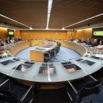 Díaz pide a Cuerpo limitar alquileres y gravar el refino y los sindicatos, recuperar la excepción ibérica