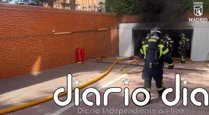 Diez dotaciones de Bomberos de Madrid extinguen el incendio en un garaje en Chamartín sin víctimas