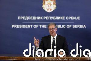 Dimite el presidente serbio, Aleksandar Vucic, paso previo para presentarse a primer ministro
