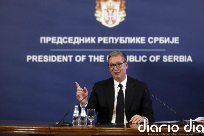 Dimite el presidente serbio, Aleksandar Vucic, paso previo para presentarse a primer ministro