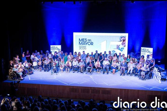 Diputación de Málaga impulsa proyectos para hacer los pueblos mejores lugares para envejecer y ofrecer viajes a mayores